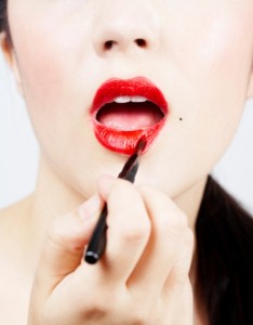 Body and skincare trend alert: pearly white smiles