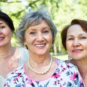 Counteract hormonal changes on the skin