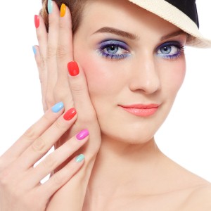 Creative tips to cover chipped nail polish
