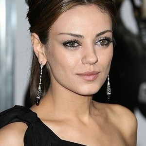 Get smooth skin fit for a celebrity at home