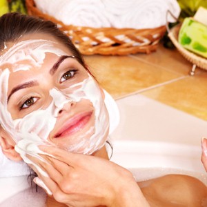 How to get a spa facial mask at home