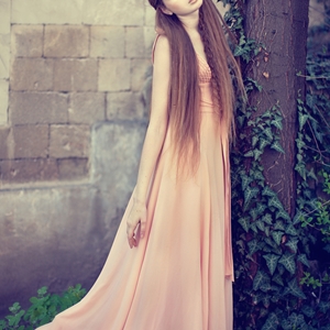 Let your maxi hang free with these styling tips
