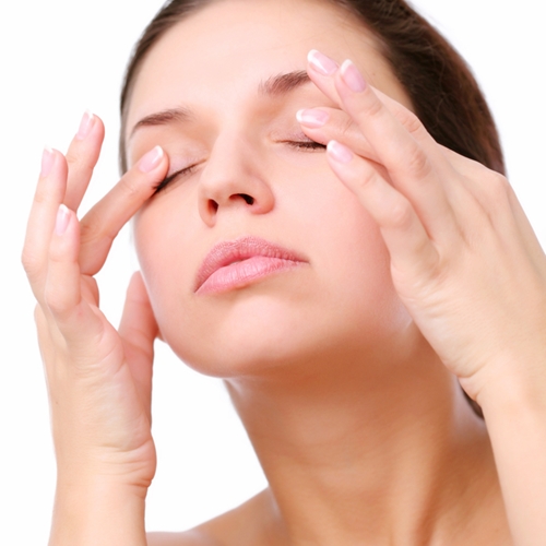 Why do I wake up with puffy eyes?
