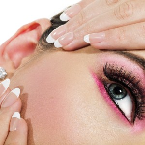 The latest celebrity eye makeup trends